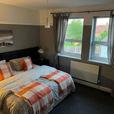 Upton Arms Hotel Pontefract Extérieur photo
