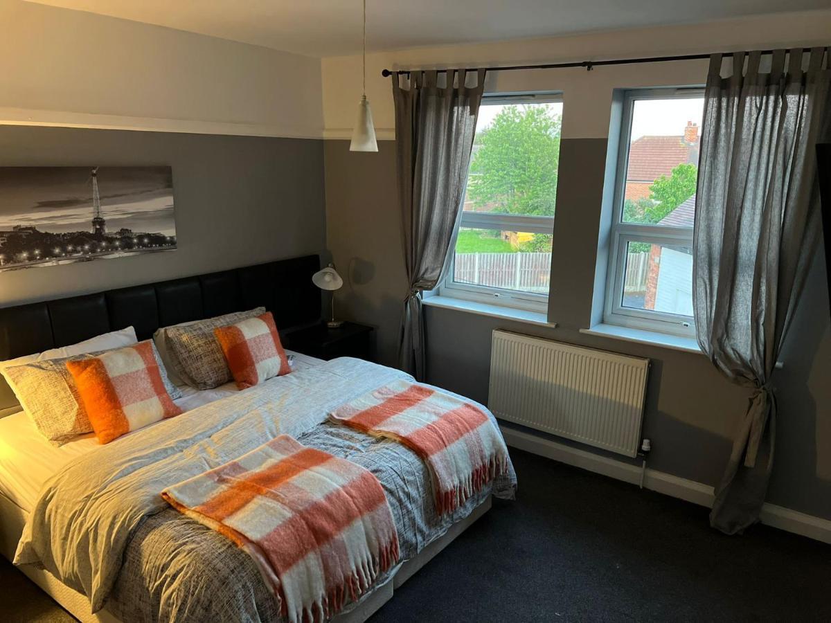 Upton Arms Hotel Pontefract Extérieur photo