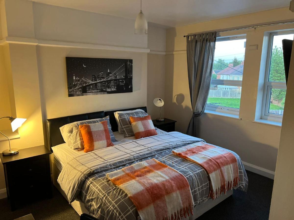 Upton Arms Hotel Pontefract Extérieur photo