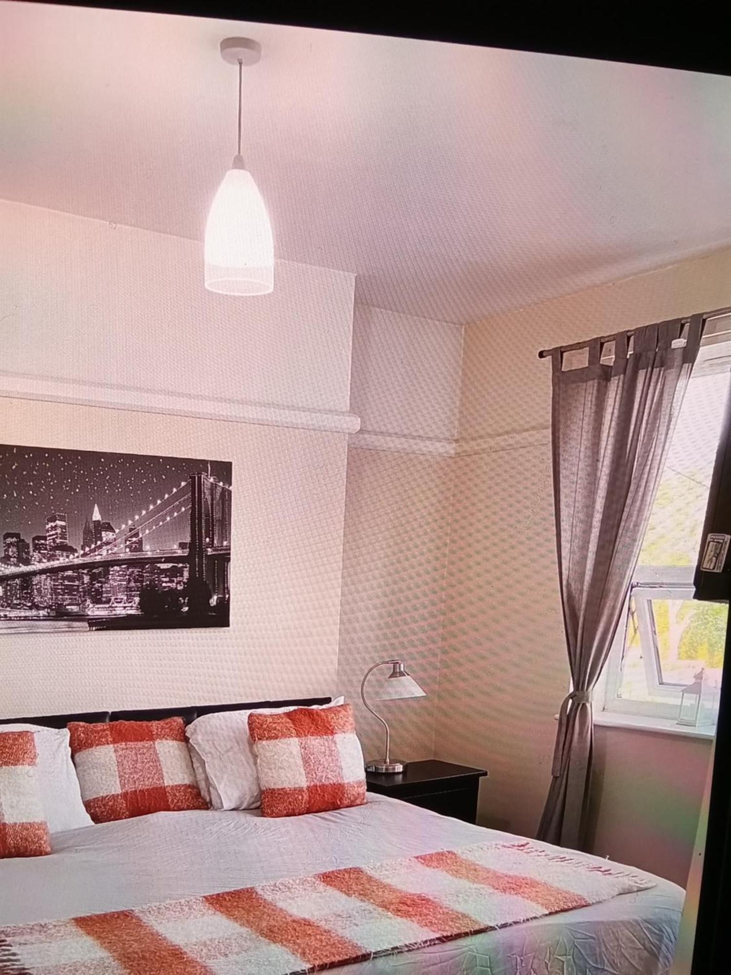 Upton Arms Hotel Pontefract Extérieur photo