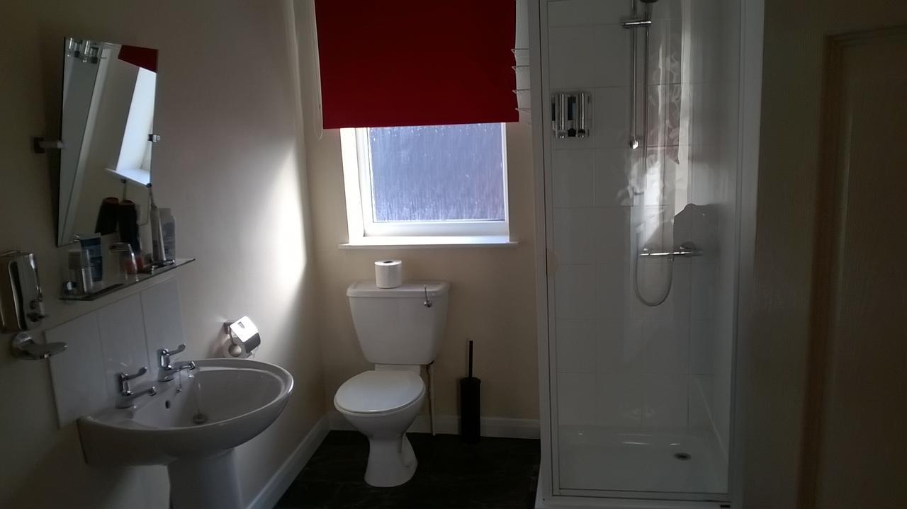 Upton Arms Hotel Pontefract Extérieur photo