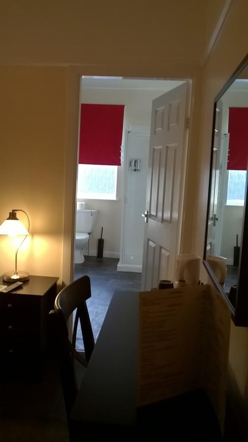 Upton Arms Hotel Pontefract Extérieur photo
